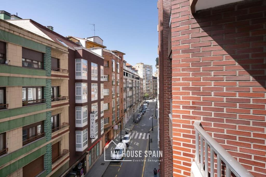 Myhousespain - Piso Centrico Junto A La Playa Gijón Esterno foto